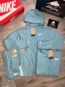 Nike Challenger Windbreaker Set in Ice Blue Activewear